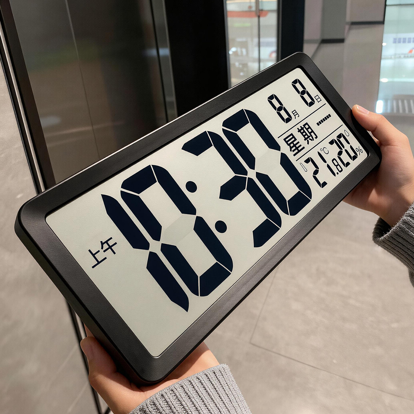 大尺寸数字显示时钟表客厅摆台式万年历桌面大屏台钟摆件电子闹钟