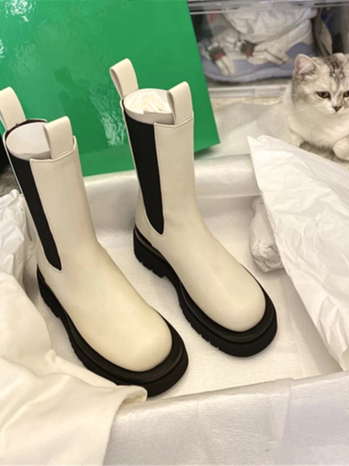 여성용 AW BV 첼시 숏 부츠 2024 가을 겨울 모나 같은 스타일  가죽 두꺼운 밑창 미드 커프 마틴 부츠 굴뚝 부츠