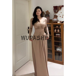 蕾丝拼接深v长袖 御里御气 连衣裙 你伍老板娘