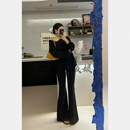 【你伍老板娘】“慵懒法式风”长袖收腰显瘦套装运动休闲露肩内搭