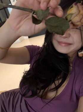【你伍老板娘】“爱吃香芋紫”遮肚子神群 深v短袖连衣裙