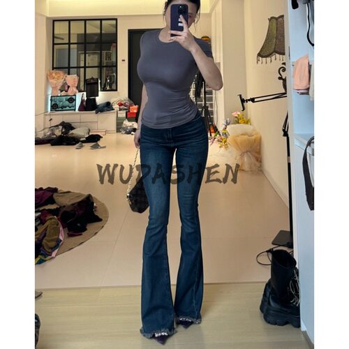 【你伍老板娘】“长腿滤镜2.0”高腰显瘦微喇磨毛边牛仔裤860