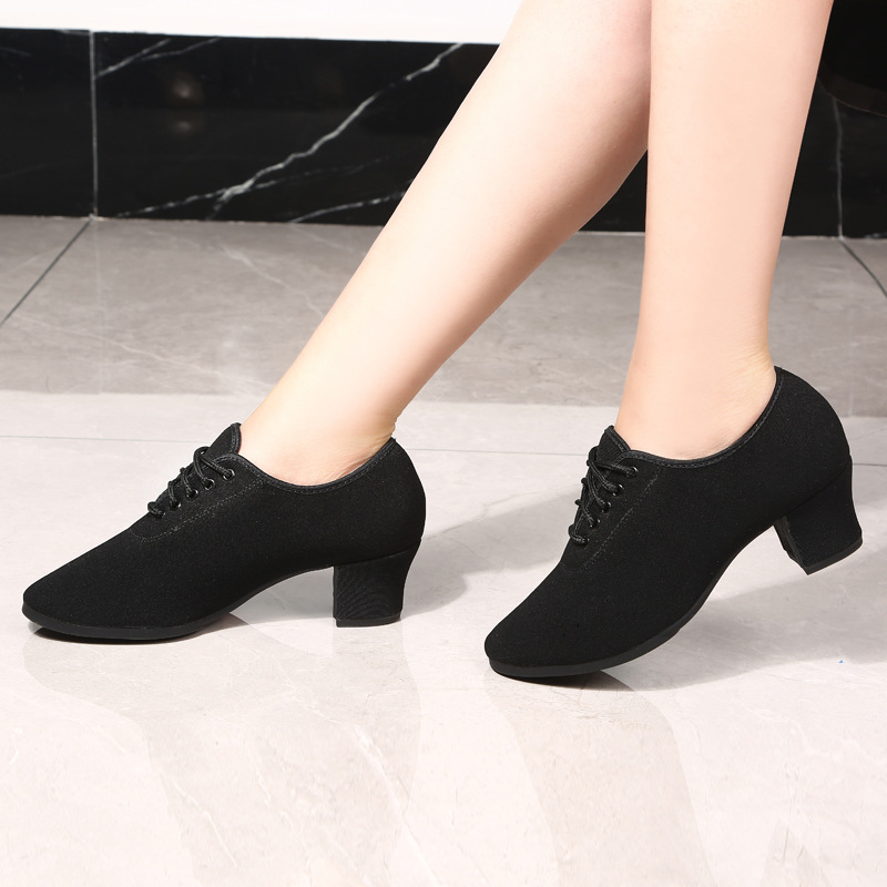 专业拉丁舞鞋女士中高跟交谊舞蹈鞋软底教师形体训练鞋广场跳舞