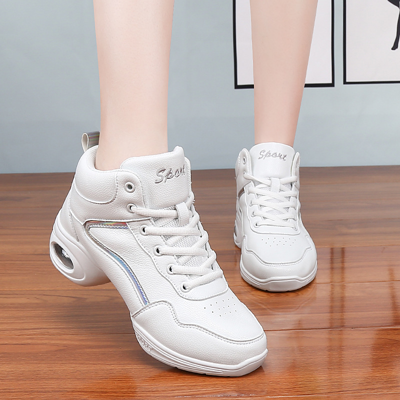 2025新款广场舞鞋黑色舞蹈鞋健美运动鞋鬼步舞鞋女专用鞋冬季