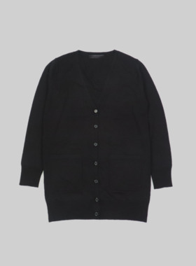 刁蛮公主 女士黑色14针V领全开襟扣钮长版开衫F-3