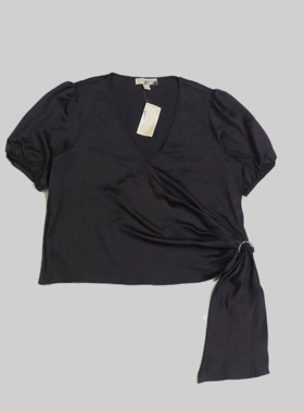 刁蛮公主 女士黑色交叉V襟泡芙短袖上衣F-3