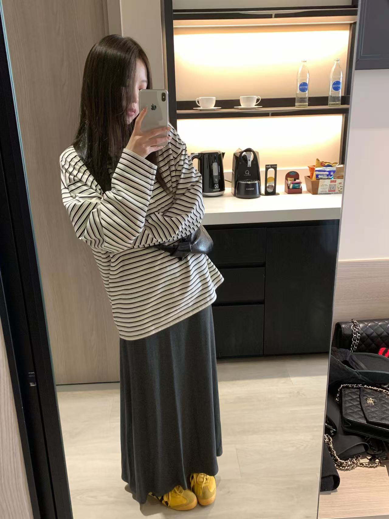 2025春款poker韩代条纹大版T恤女宽松休闲百搭扣子一手长卫衣