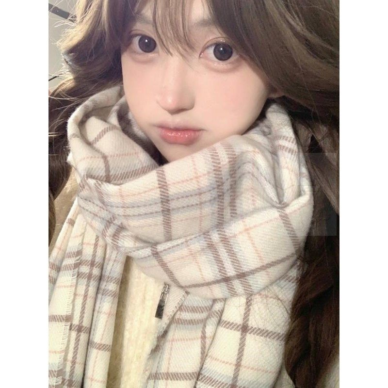 奶呼呼米色高级感格子围巾2025新款女冬季加厚围脖学生韩系氛围感