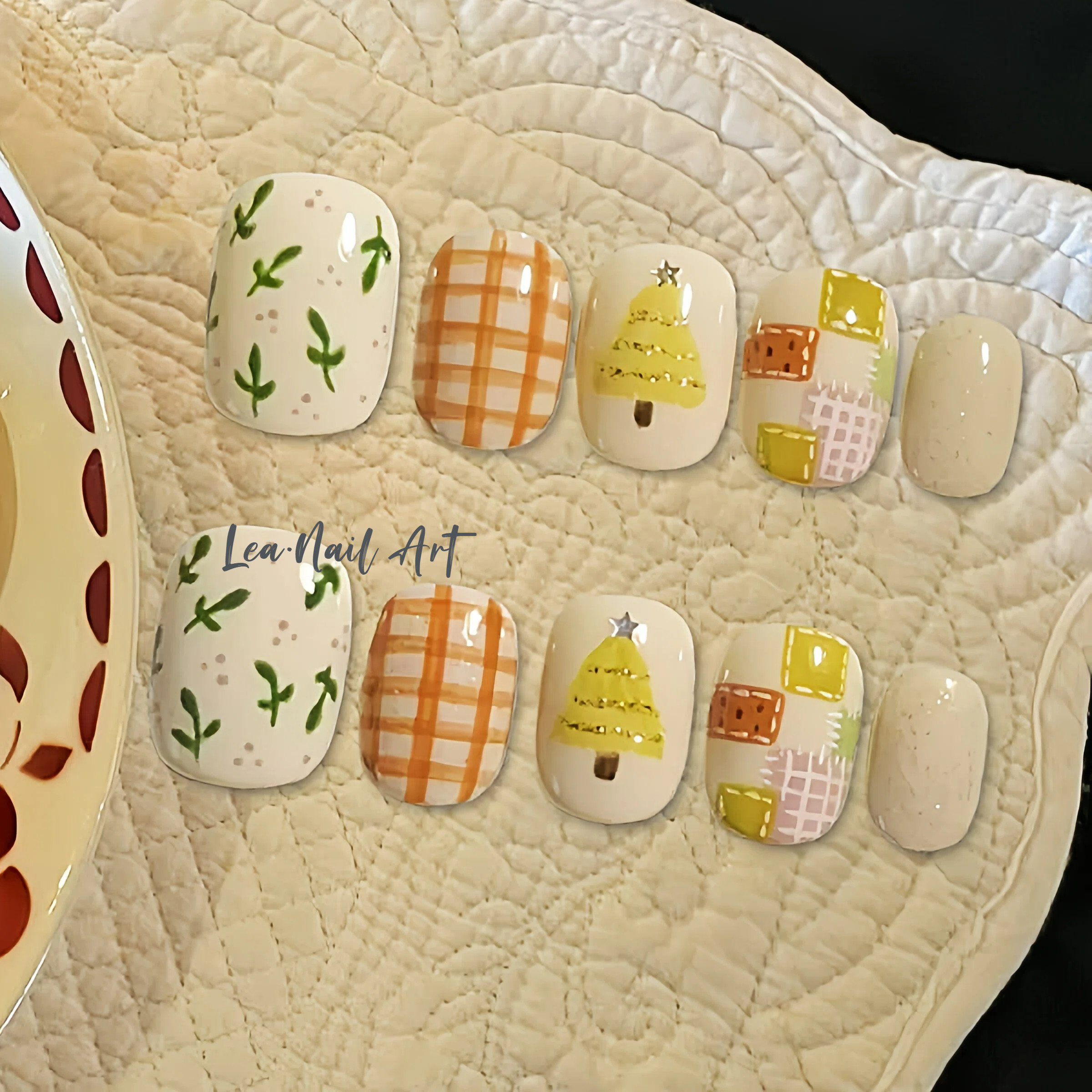 煮酒｜新款可爱手绘圣诞树卡通拼接格纹小众ins风显白手工穿戴甲