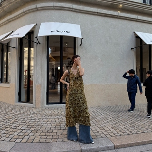 摩登mdeng197流沙印花V领无袖 H315 吊带连衣裙女2026春新显瘦长裙