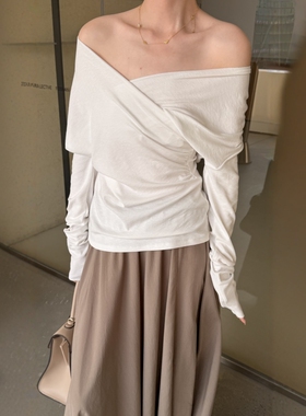 摩登mdeng197一字肩V领长袖打底衫女2026春新款显瘦百搭T恤 2F053