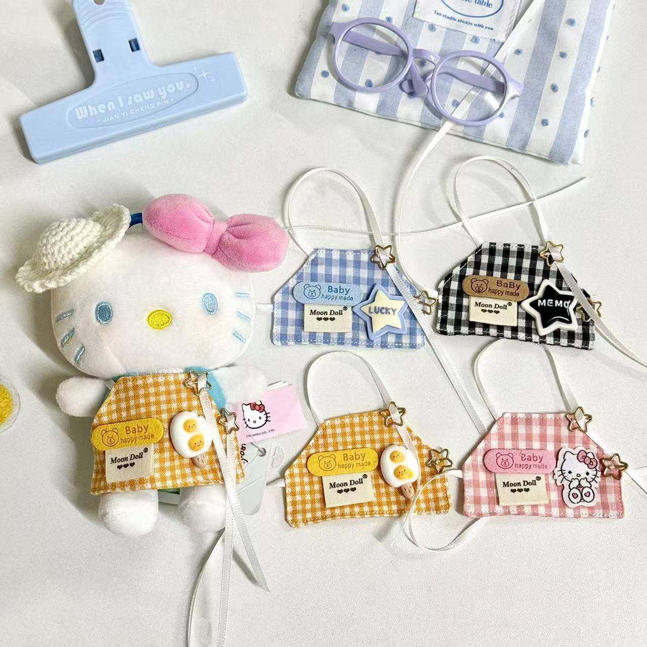 13cm自嘲熊荷包蛋围裙可爱KT棉花娃娃labubu毛绒配饰玩偶公仔装饰