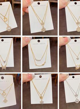 Fashion Qing has a new half-dwelling flower necklace. A woma