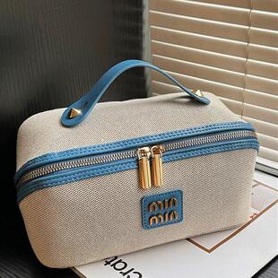 Make-up bag womens packs wash-paints and packs for the trav