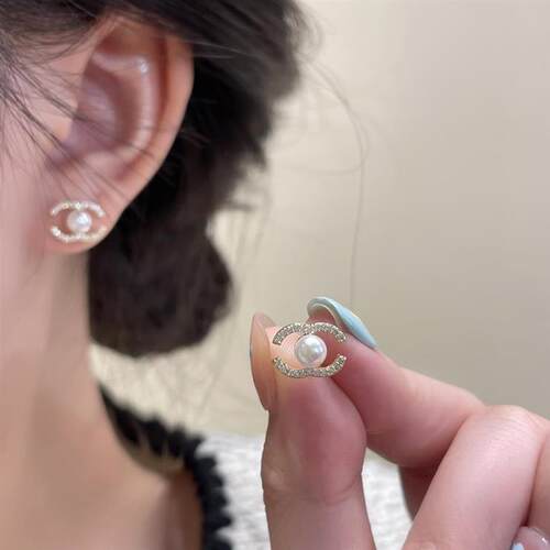Crossing pearls, silver ear nails S925 silver pins, light an