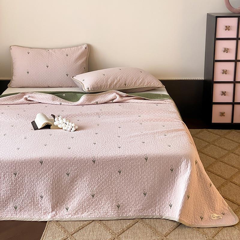 Three sets of knitted and woven bed cover, all khaki in Kore