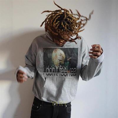 U.S. and U.S.s hair-triggered, long-sleeved hoodie and hood