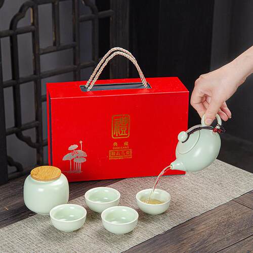Traveling tea set with a portable outdoor tea cup and three
