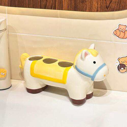 Rotten wooden horse porcelain electric brusher with a toilet
