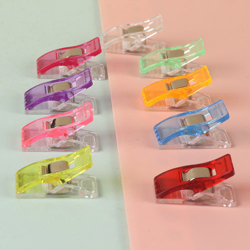 Cross-border Hot Item: Colorful Plastic Hatchet Clips, New