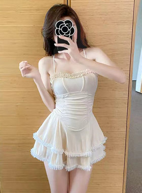 吊带裙式连体显瘦度假收腰泳衣