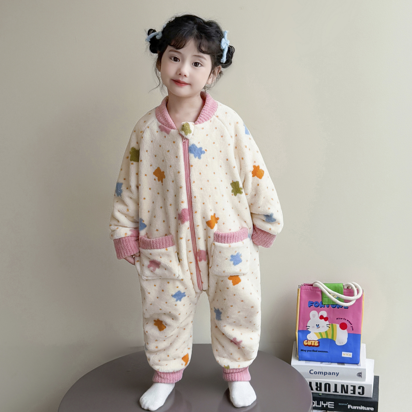 儿童睡衣女童秋冬款2025新款米粒绒双层加厚连体衣家居服中小童