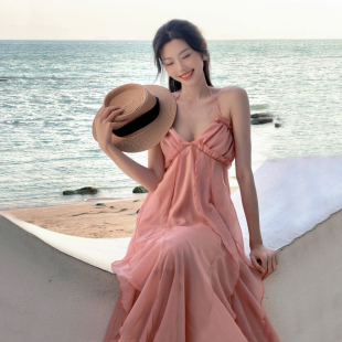 三亚旅游穿搭海边度假风沙滩裙法式 粉色露背吊带连衣裙拍照仙女裙