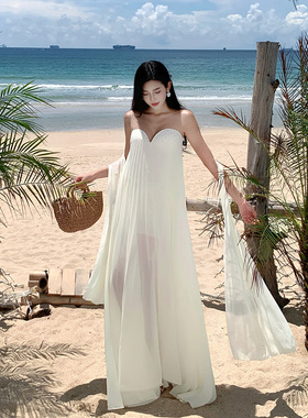 三亚海边度假沙滩裙海岛穿搭绝美旅游拍照法式白色吊带连衣裙长裙