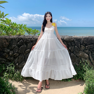 海边沙滩连衣裙超大摆白色吊带收腰法式度假长裙海岛绝美穿搭ootd