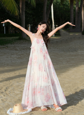 三亚海边绝美穿搭沙滩裙025新款高端法式碎花吊带度假超仙连衣裙