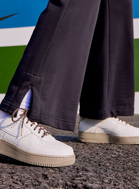 Nike/耐克正品Air Force 1 '07 LX女子复古缓震板鞋FV3700