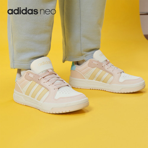 Adidas/阿迪达斯女士耐磨板鞋
