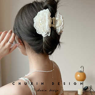 复古蕾丝花朵抓夹女2024新款气质珍珠后脑勺盘发鲨鱼夹发夹多发量