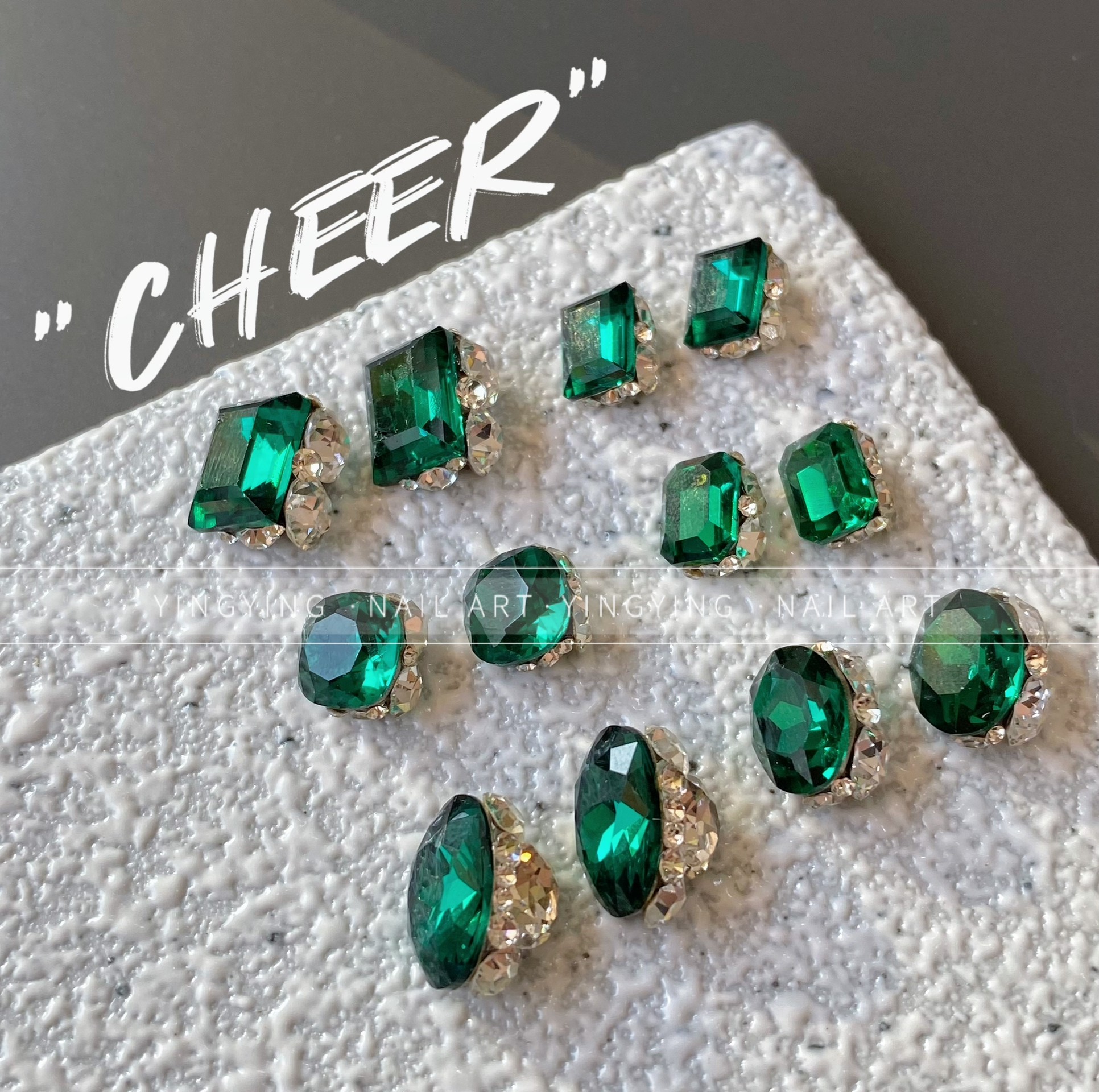 颖颖美甲纯手工高精品祖母绿色堆钻系列轻奢绿钻高级显白成品钻球,彩妆/香水/美妆工具,指甲装饰,淘宝优惠券,粉丝福利购,淘宝优惠卷