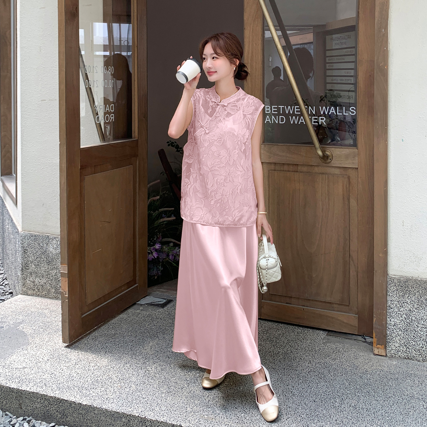国风重工连衣裙套装女夏2025新款新中式盘扣提花背心吊带裙两件套