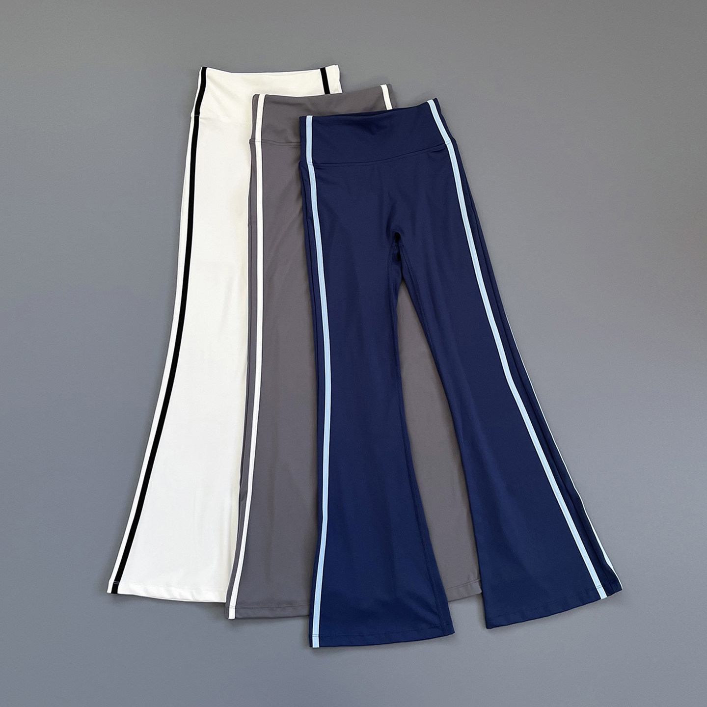 新款高腰加长款修身运动长裤女侧条纹显瘦健身收腹提臀微喇瑜伽裤