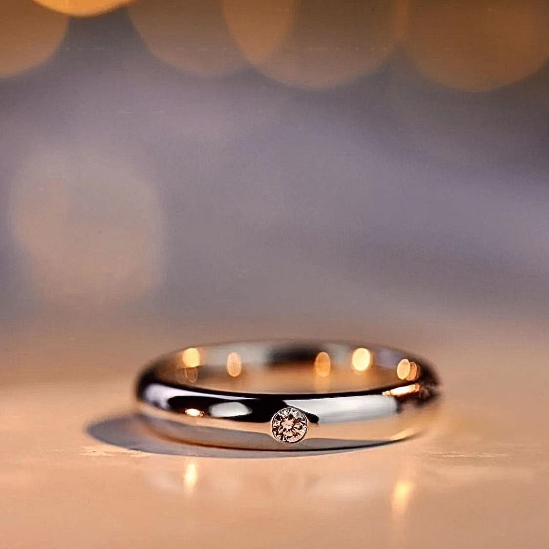 2026跨境小红书热卖高颜值莫桑石情侣对戒仿真钻石戒指简约指环