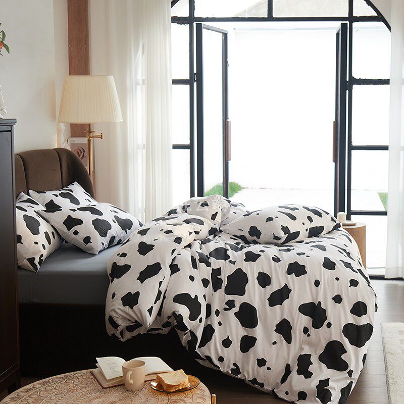 高密度全棉四件套纯棉黑白色奶牛纹被套1.21.51.82米加大床笠床单