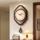 2025新款 饰时钟表高级感 中古风轻奢挂钟客厅餐厅免打孔简约艺术装
