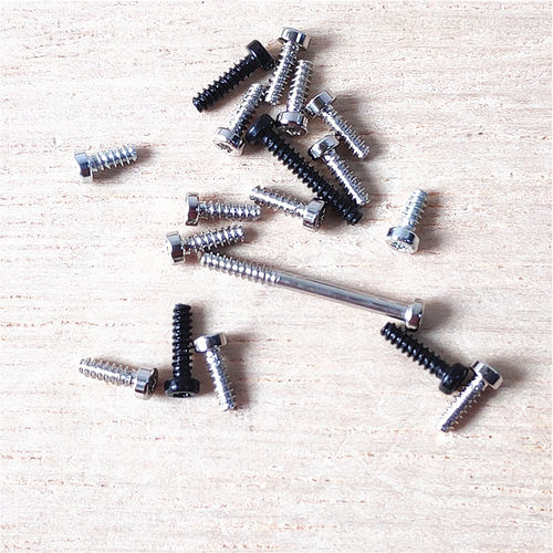 Oculusquest2左右手柄螺丝