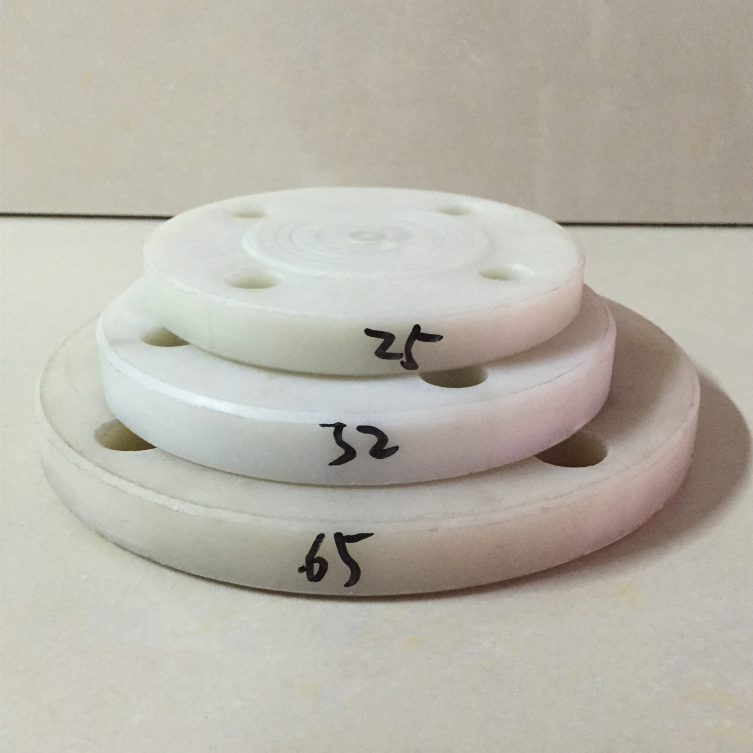 PP盲板法兰盖实心增强聚丙烯塑料堵板非标DN美标FRPP圆形定制专用