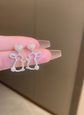 2023 New Korean Exquisite Rabbit Imitation Pearl Stud