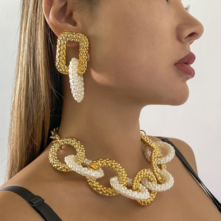 Ingemark Exaggerated Acrylic Big Chunky Chain Necklace for