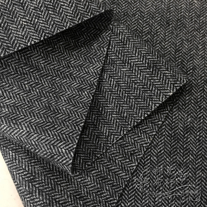 新品推荐中灰色人字纹薄款羊毛呢面料春秋冬西装裤子服装裙子布料