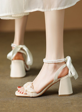 高跟鞋气质时尚夏季粗跟真皮凉鞋法式女鞋复古米白色紫色女鞋 ZZ