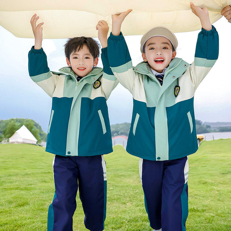 冬季幼儿园园服冲锋衣三件套小学生校服春秋装运动一年级儿童班服