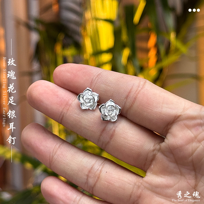 气质经典设计感纯银耳钉