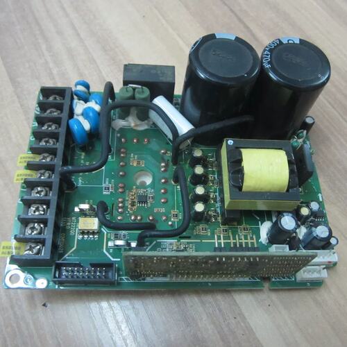 价MD222QD 变频器底座带模块 包好 成色新 380V 750W MD280 MD320