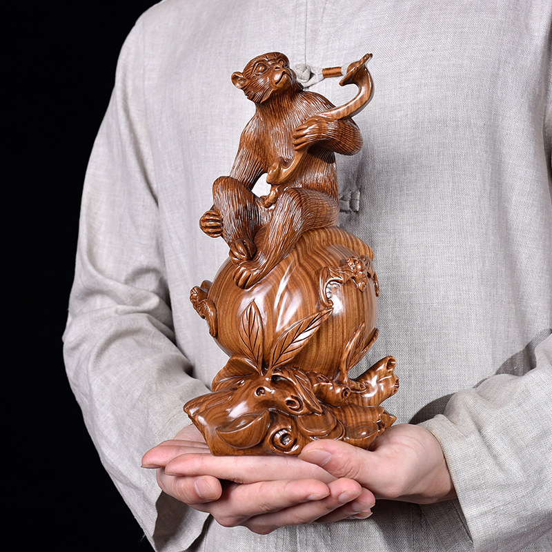 绿檀木雕生肖猴子摆件十二生肖实木质动物雕刻工艺品家居送礼品