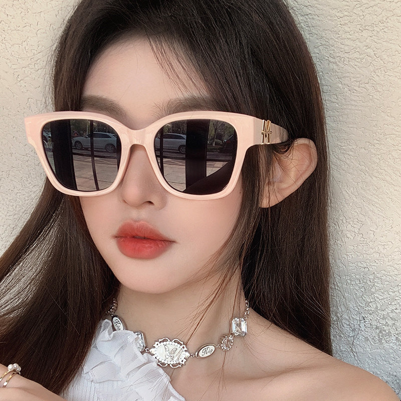 网红粉色大框墨镜女士潮ins防紫外线遮阳时尚度假拍照太阳镜显瘦